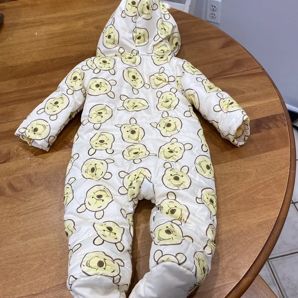 COPY - NWT. Disney Baby, size 6-9 months, Winnie the Pooh, snowsuit. - Picture 16 of 16